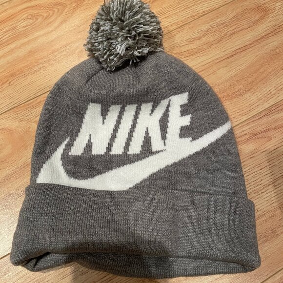 Nike Youth Winter Hat Beanie - Picture 1 of 4